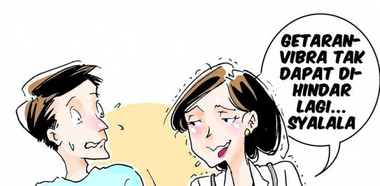 Bu Dokter Lebih Puas Main Pakai Vibrator