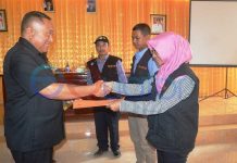 Ratusan Sarjana Serbu Melawi dan Bengkayang