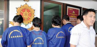 Tertangkap Tangan Main Judi, Kami Sudah Tua, Kasihanilah Kami