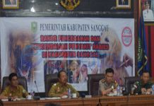 Sepuluh Kecamatan Tertular, Lima Terancam, Sayang Anjing atau Keluarga?