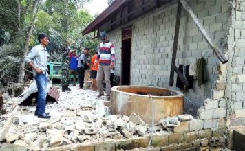 Puting Beliung Sapu Dua Kecamatan