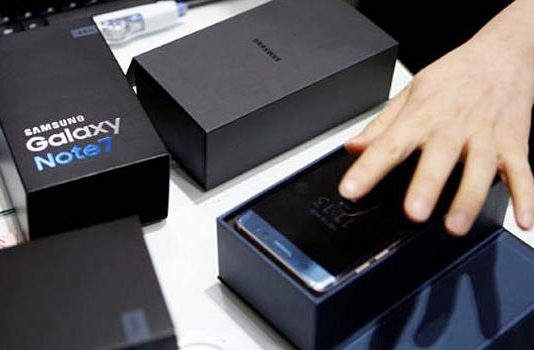 AS Larang Penumpang Pesawat Bawa Samsung Galaxy Note 7