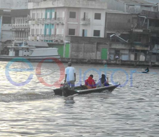 Mereka yang Setia Mengayuh Melawan Arus Peradaban
