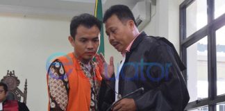 Pura-pura Gila Ditolak