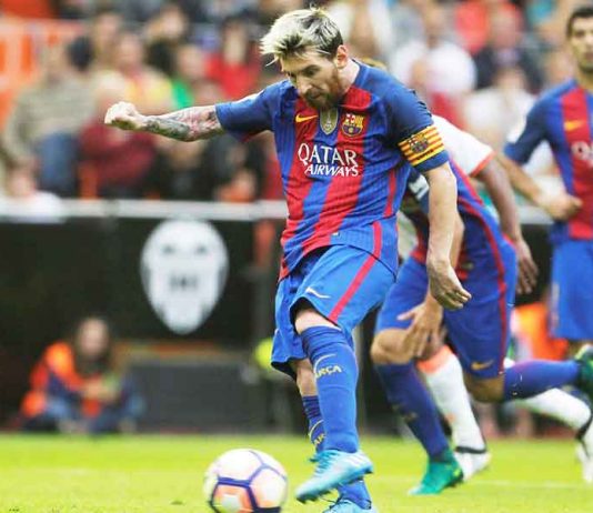 Penalti Messi Bungkam Valencia