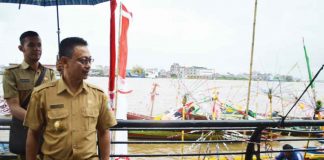 40 Sampan Hias Arungi Sungai Kapuas