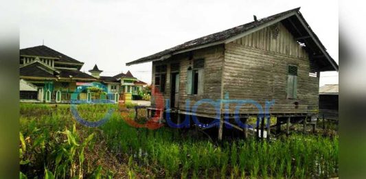 Rumdin Guru SD Negeri 23 Kedamin Hilir, Mengenaskan