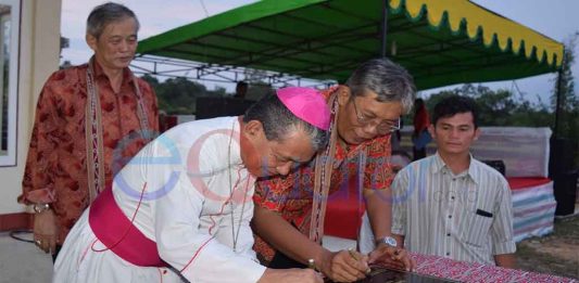 Bupati Jarot Resmikan Gereja Katolik
