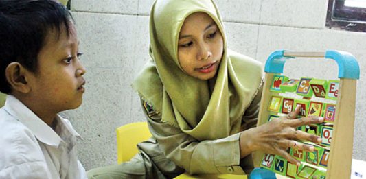 Perjuangan Mendidik Anak Penderita Disgrafia
