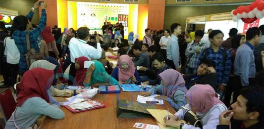 Belum Mendapat Kesempatan Kerja, Pemuda Pontianak Banyak Nganggur