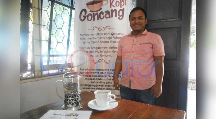 Kopi Goncang, Merakyat Disajikan dengan Serius