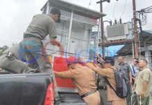 Tim Gabungan Tertibkan PKL