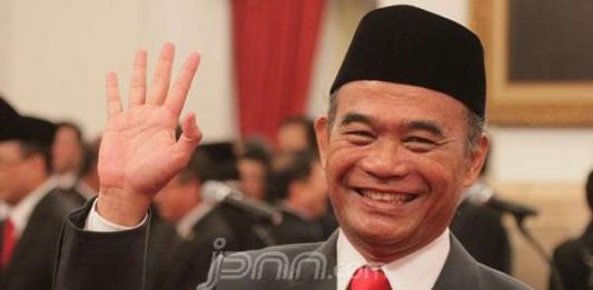Menteri Muhadjir: Janganlah Berbuat Zalim pada Guru Honorer