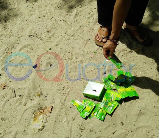 Bungkus Obat Batuk Bertaburan di Pantai Pulau Datok