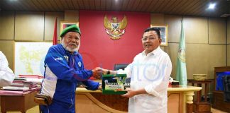 Raden Andik Jaya Prawira, Bersepeda Keliling Hutan Indonesia