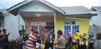 Ditemukan Membusuk di Rumahnya