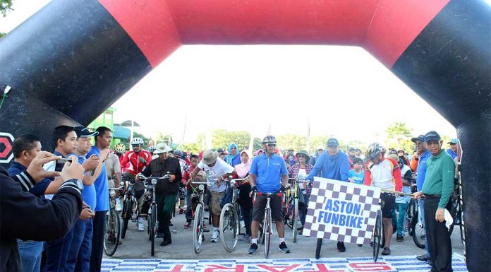 Acara Puncak HUT Aston ke-6, Fun Bike Diikuti Ratusan Peserta