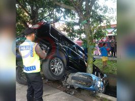 X-Trail Hantam Dua Pengendara Motor