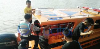 Warga Cilacap Mengapung di Mempawah