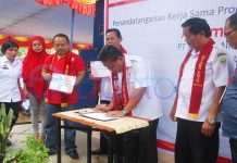 Bupati Paolus Hadi Resmikan Business Center Lab SMK Negeri 1 Sanggau