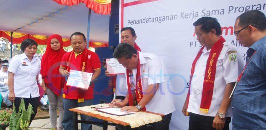Bupati Paolus Hadi Resmikan Business Center Lab SMK Negeri 1 Sanggau