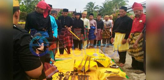 Jelang Robok-Robok Bersihkan Pusaka, Raje Mempawah Lepaskan Puake