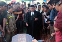 Hujan Air Mata di Pemakaman Intan