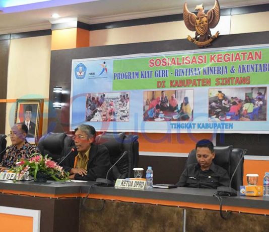 Masih ada Seorang Guru Mengajar Satu Sekolah