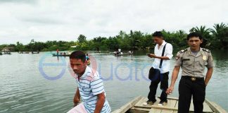 Guntur Tenggelam di Sungai Sambas