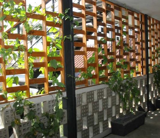 Kreasi Menata Ruang Balkon