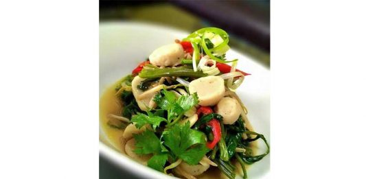 Memasak Kangkung Agar Tetap Hijau