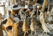 Kerajinan Akar Kayu Ulin Berpotensi Jadi Produk Ekspor