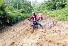 Sejumlah Jalan Jadi Kubangan Lumpur