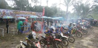 Grass Track Event Diikuti 121 Crosser