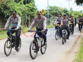 Pantau Kamtibmas Saat Aksi 212, Kapolres Mengayuh Sepeda Keliling Kota