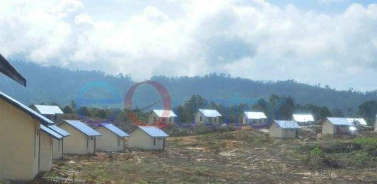 Warga Sebetung Paluk Terima Bantuan Rumah Type 36