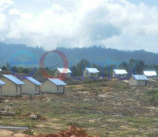 Warga Sebetung Paluk Terima Bantuan Rumah Type 36