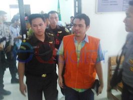 Hakim Anggap Bakus Gila, Divonis Bebas