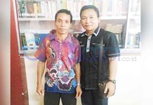 Kisah Guru Bantu di Sekolah Pedalaman Landak