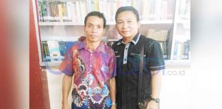 Kisah Guru Bantu di Sekolah Pedalaman Landak