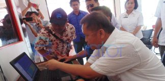 Menkominfo Kunjungi Sintang, Minta Jaringan Radio Sampai ke Perbatasan