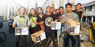 Bantu Korban Gempa Aceh, Slanker Sambas Turun ke Jalan