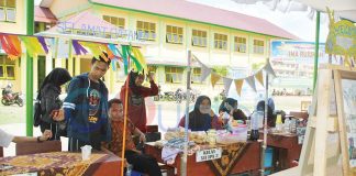 SMA Rujukan Sambas Bangun Entrepreunership Siswa