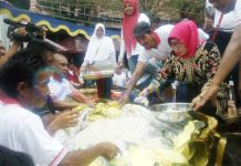 Pengkang Raksasa Meriahkan Robo-robo