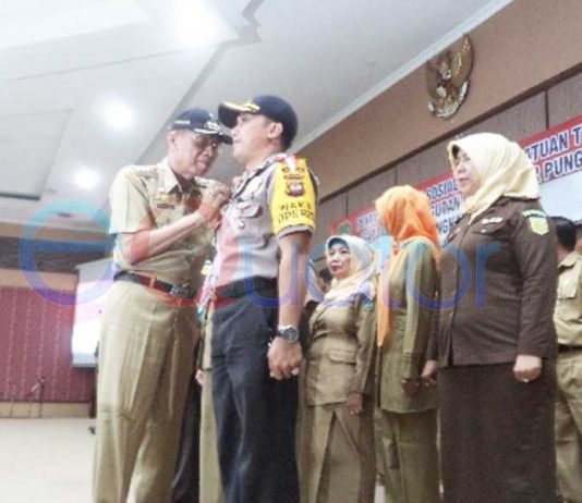 Awang Ishak Kukuhkan Tim Satgas Saber Pungli