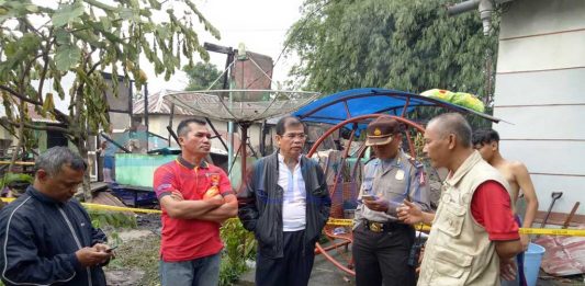 Jakius Tinjau Lokasi Kebakaran