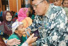 Ratusan Dukun Beranak Terima Insentif Rp3,6 Juta