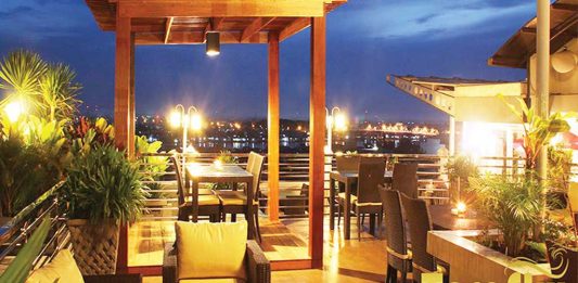 Transera Hotel Siapkan Kemeriahan di TeraSky Resto