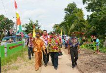 Bupati Tinjau Langsung Pembangunan Hingga ke Pelosok Desa