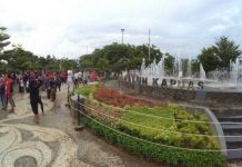 Wahhh… Ada Aktivitas Perjudian di Taman Alun Kapuas